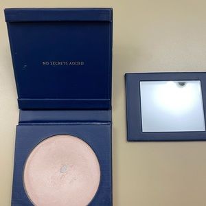 Beauty Counter Halo Highlighter